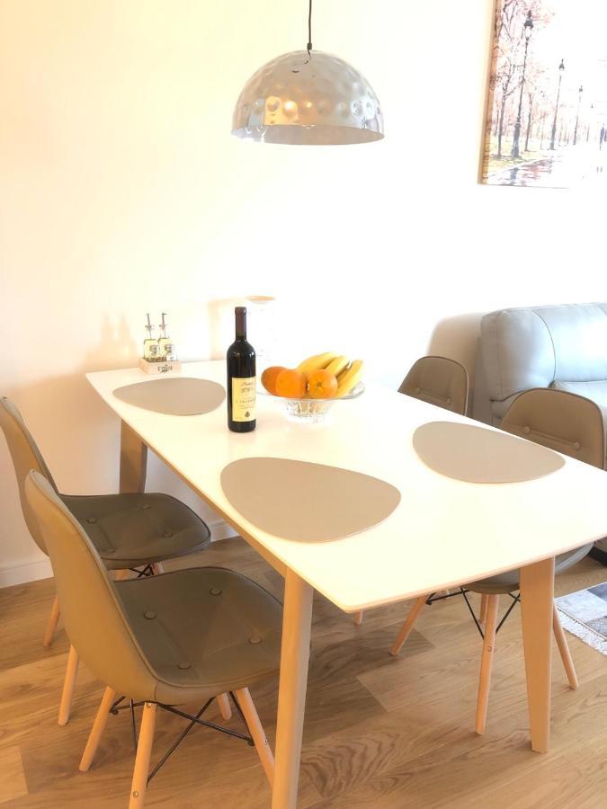 Sunshineliving, Bar Apartment Luaran gambar