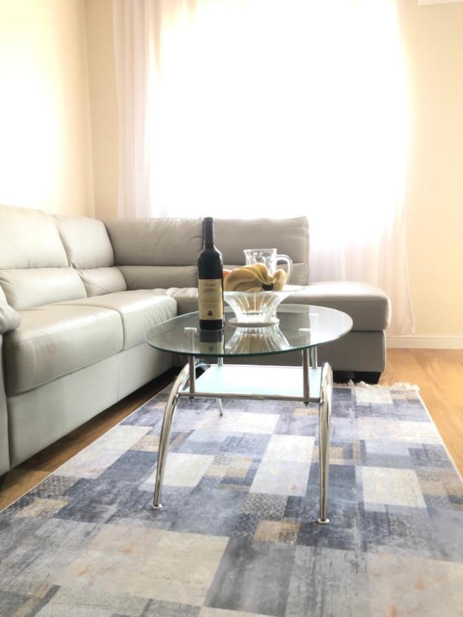 Sunshineliving, Bar Apartment Luaran gambar