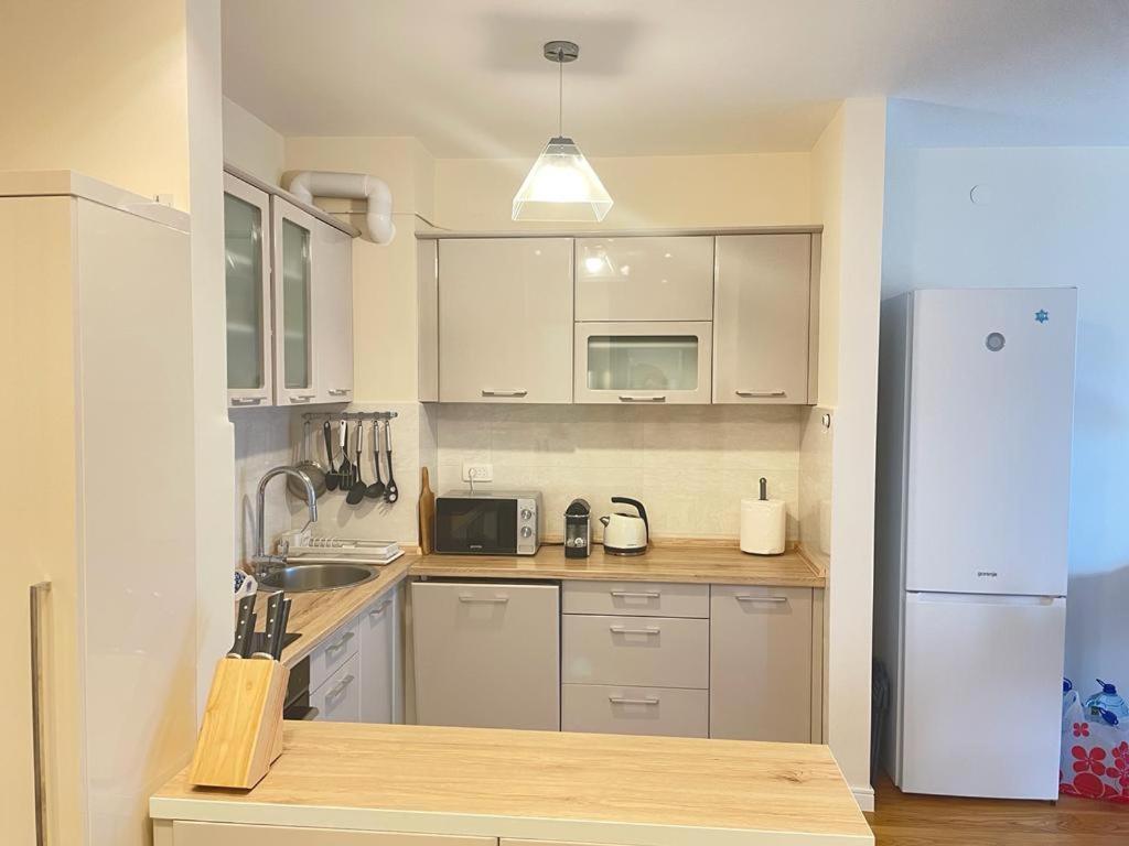Sunshineliving, Bar Apartment Luaran gambar